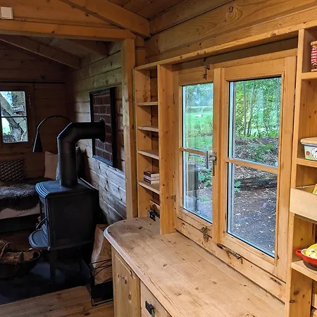 Blockhuette 35 Km Noerdlich Von Hamburg *